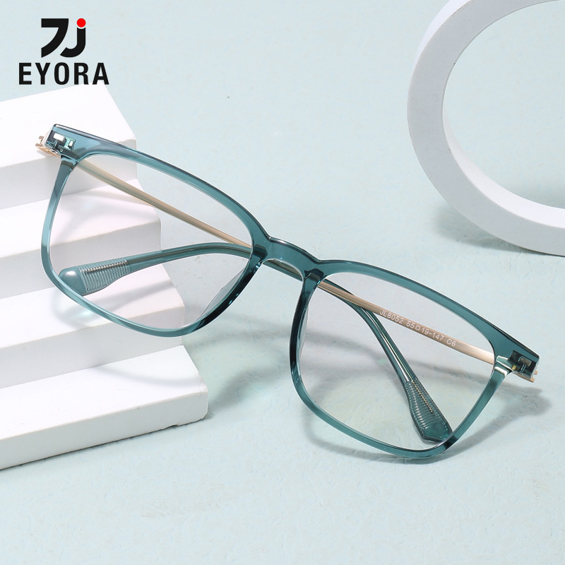 EYORA Occhiali da Lettura Quad - Women'S Fashion Glasses With Clear Lenses recensione e prezzo